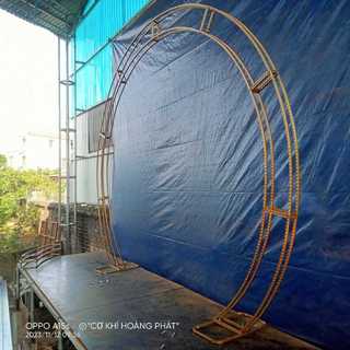 Khung cổng cưới tròn dùng để lên hoa cổng rạp cưới