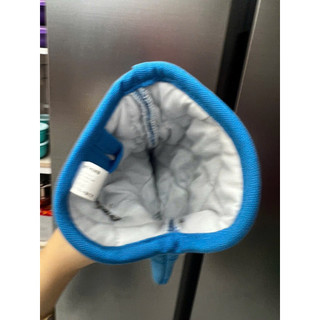 Găng tay xanh Tupperware, khả năng cách nhiệt tốt