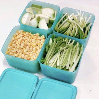 (4 hộp) Bộ hộp trữ mát Medium Square Tupperware 1L