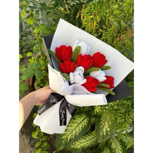 Bó hoa kẽm nhung "biết nói" thay tình cảm.