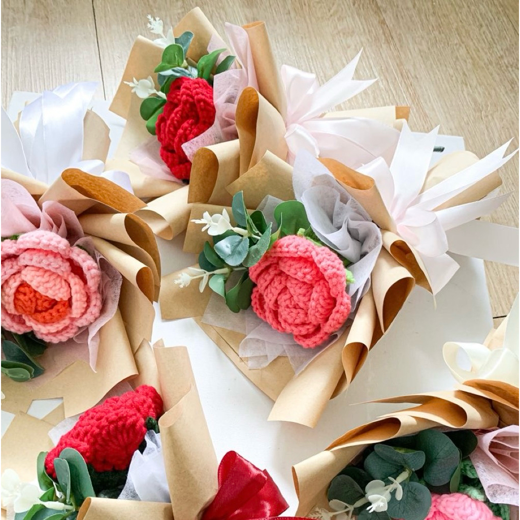 Hoa hồng len bó sẵn - quà tặng handmade