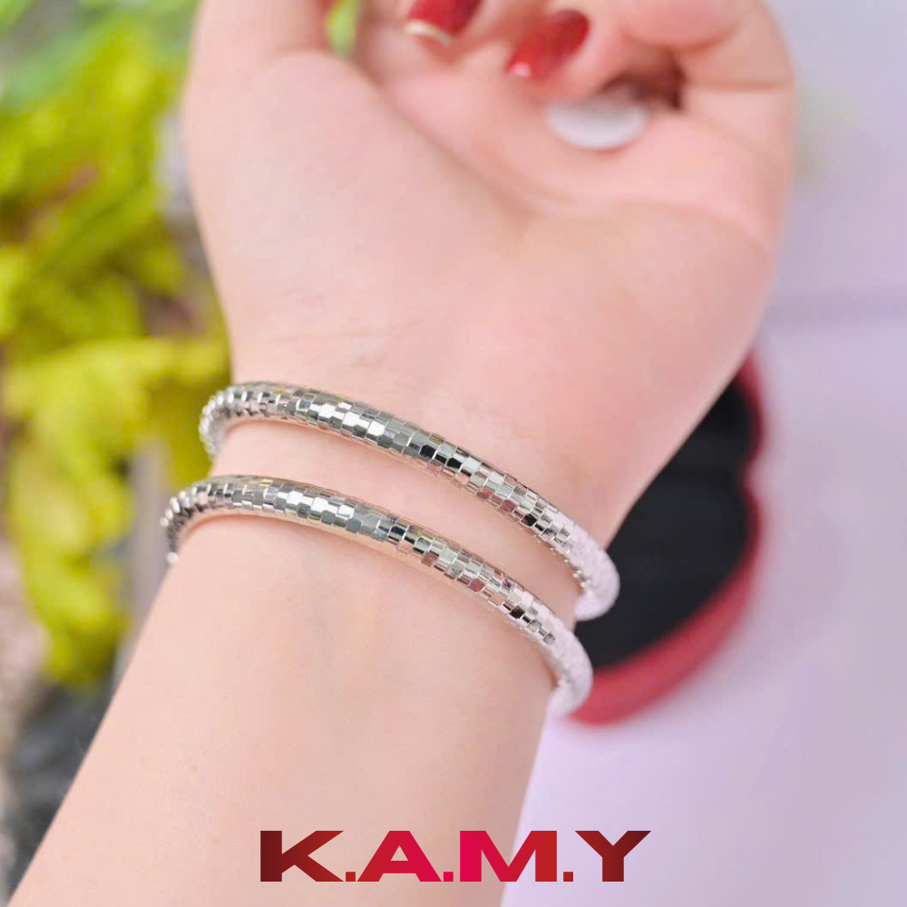 Cặp Vòng Tay Nữ Chạm Vuông Cực Đẹp – Thiết Kế Trơn Sang Trọng, Đeo Nhẹ Tay, Dễ Phối Đồ