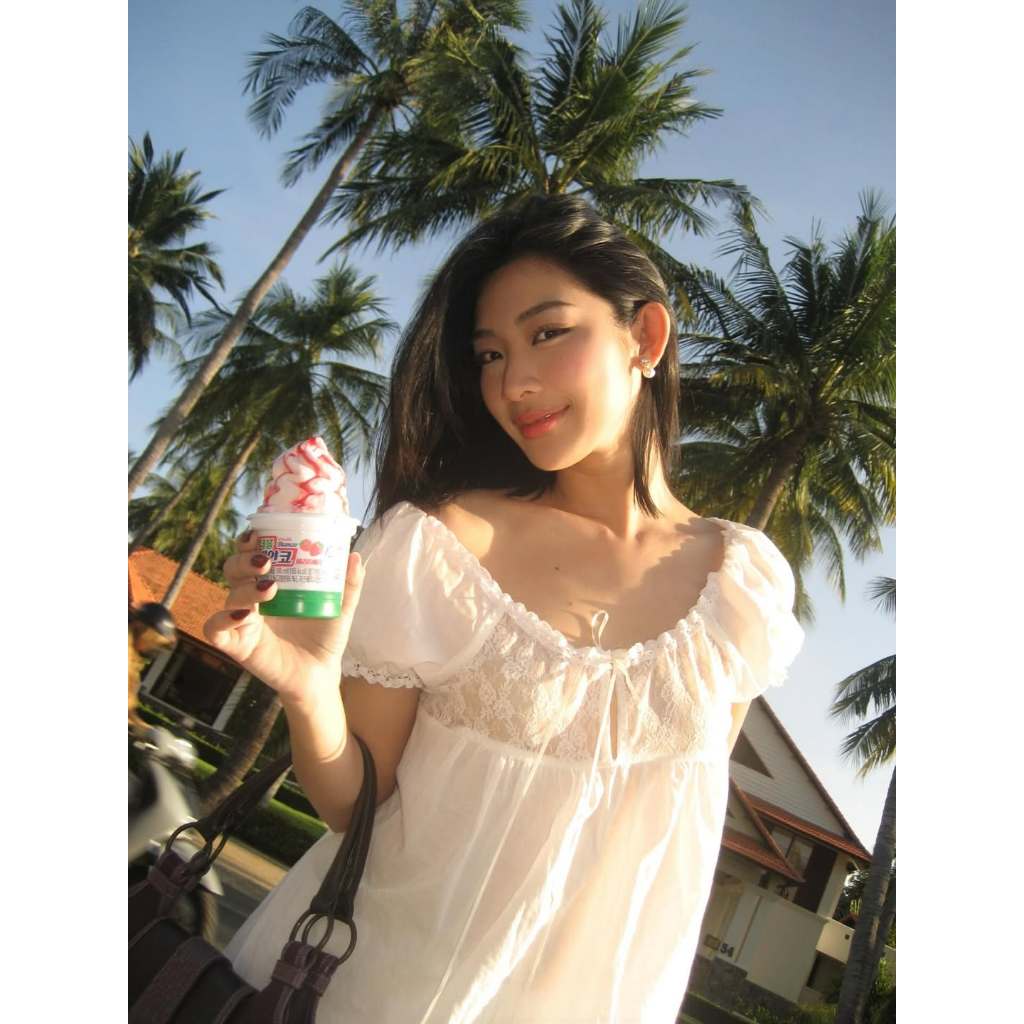 [SẴN] ONESOON Đầm babydoll dáng ngắn xòe trễ vai cổ phối ren, tay ngắn bồng kèm quần bí lưng chun ngọt ngào nữ