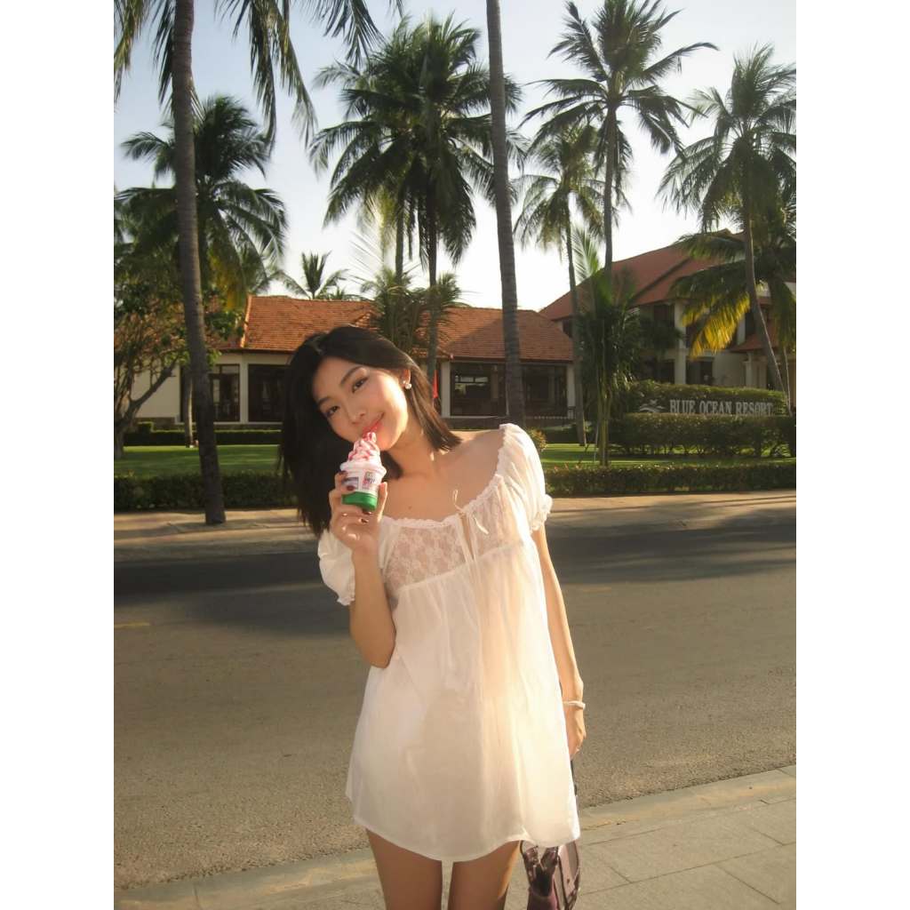 [SẴN] ONESOON Đầm babydoll dáng ngắn xòe trễ vai cổ phối ren, tay ngắn bồng kèm quần bí lưng chun ngọt ngào nữ
