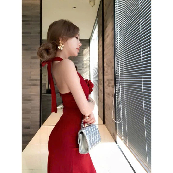 ĐẦM BODY TÔN DÁNG XẺ ĐÙI , ĐẦM CỔ YẾM CỰC XINH , ĐẦM BODY ĐI TIỆC , ĐẦM ĐI CHƠI SANG CHẢNH , ĐẦM ĐỎ