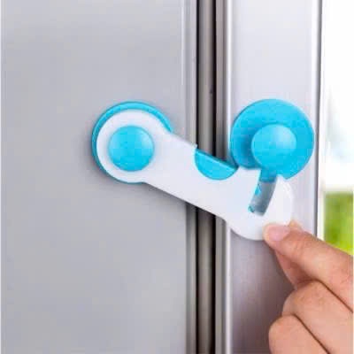 Khóa An Toàn Tủ Lạnh, Tủ Quần Áo Cho Bé – Chốt Khóa Dán Cửa Đa Năng 3M Chống Mở Tủ