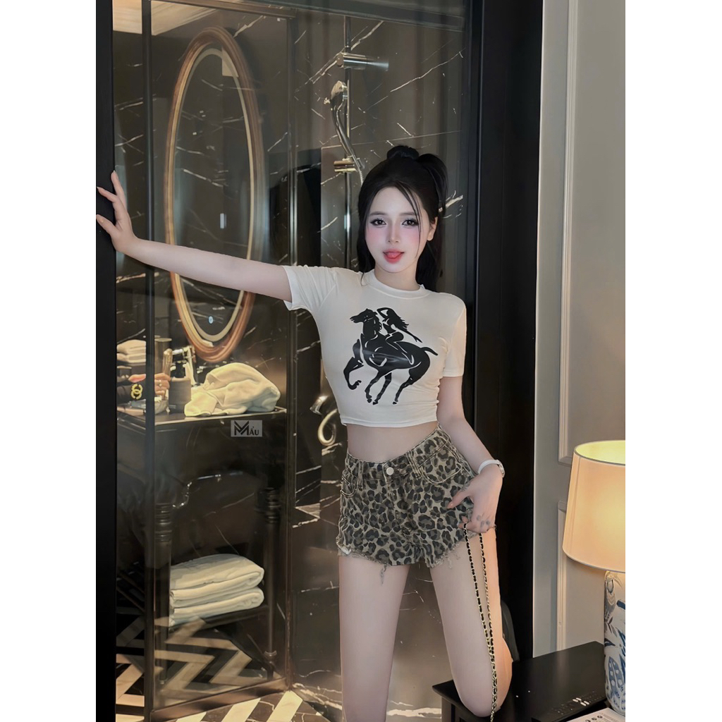 Áo cộc tay dáng croptop in hình ngựa có đệm vai siu đẹp