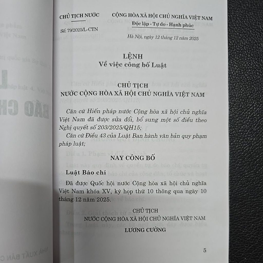 Sách - Luật báo chí năm 2025 ( NXB Chính trị quốc gia Sự thật )