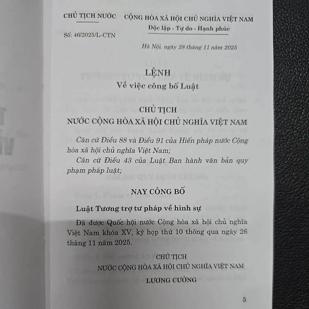 Sách -  Luật tương trợ tư pháp vê hình sự năm 2025 ( NXB Chính trị quốc gia Sự thật )