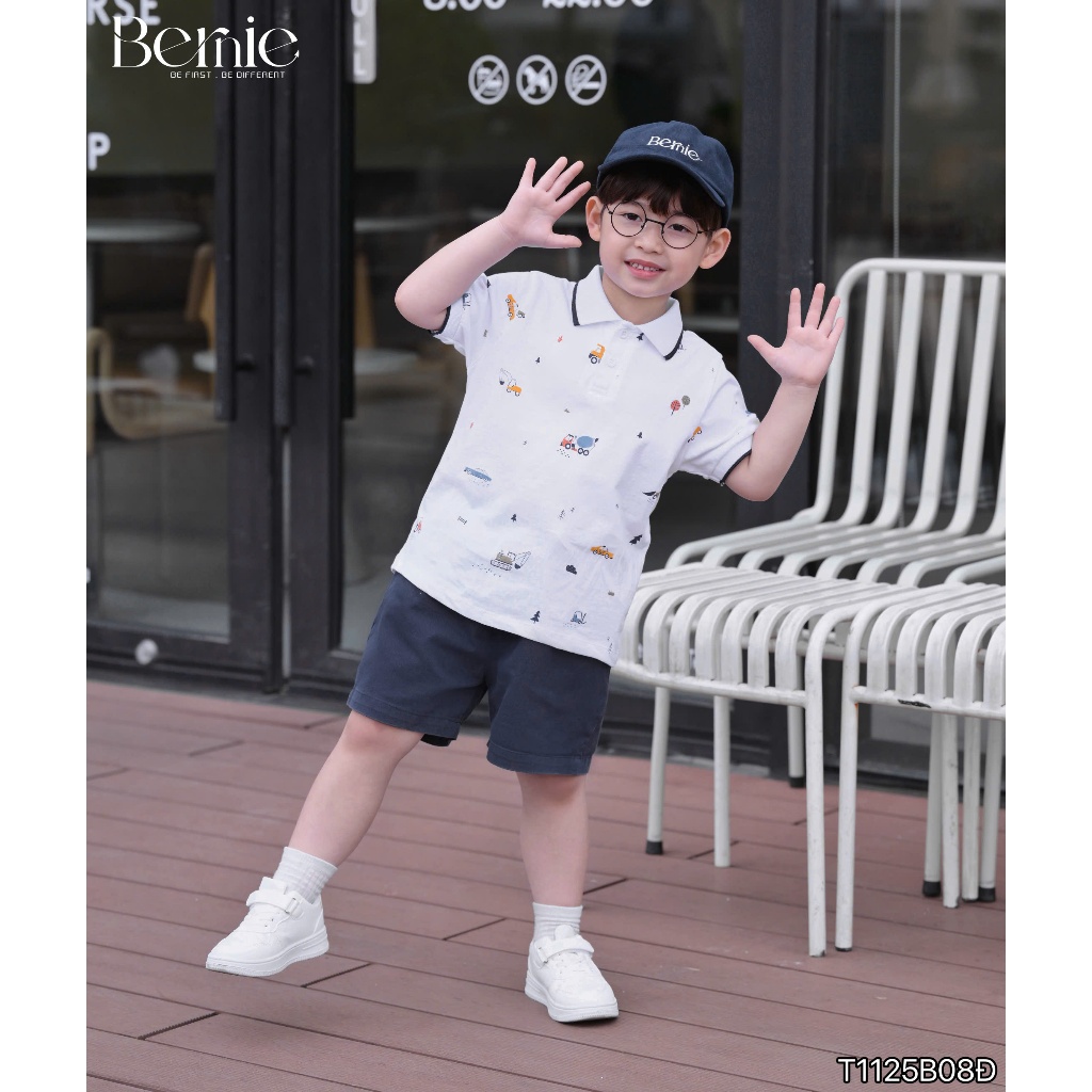 Set polo cộc tay Bernie in họa tiết xe tinh nghịch phối quần short kaki cho bé trai 9-27kg