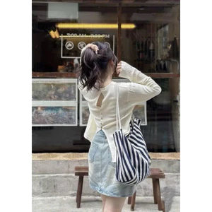 Áo Len giấy Nữ Hàng Cúc sau Form Vừa Dễ Mix Đồ Len Mềm Mịn M9001 ❤️oder1-2t