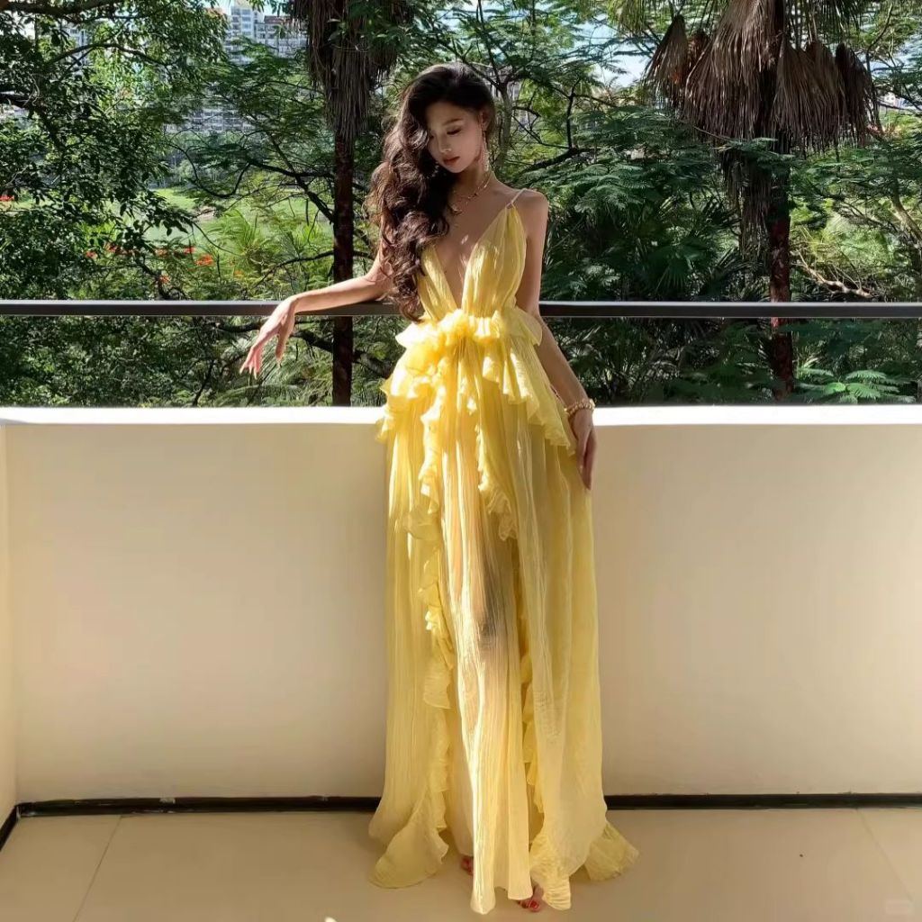 YNN STUDIO Đầm đi biển maxi màu vàng 2 dây tôn dáng