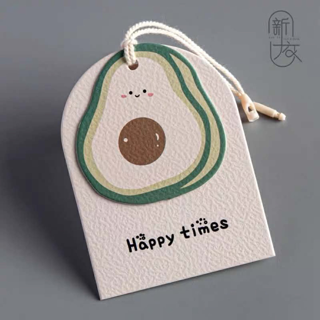 Bombo 100 bộ tag_mac 2 chi tiết hình quả bơ kèm 100 dây treo quần áo trẻ em ❤️(order 7-10n)