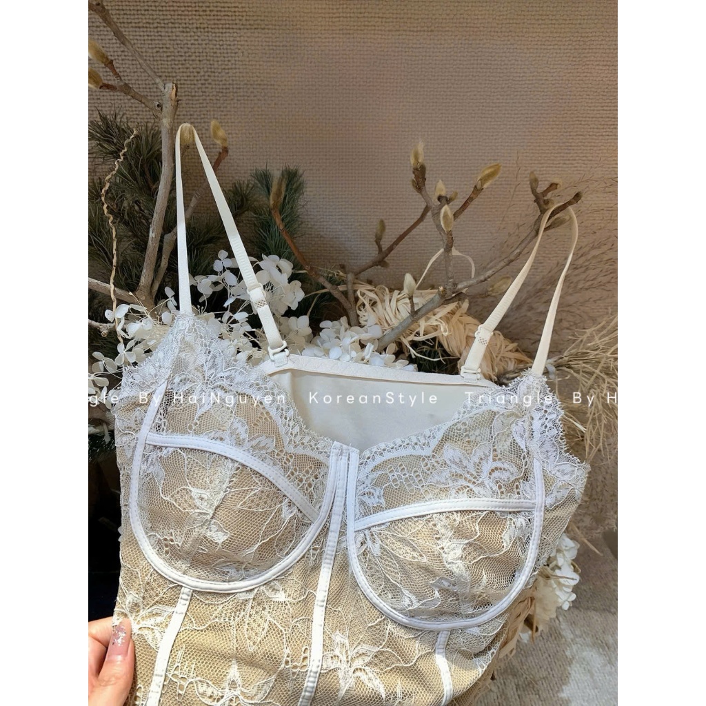 TRIANGLE - Lovely Bra (Cân nhắc kỹ, return is not welcomed)- Áo hai dây bra ren đúc su mặt sau phong cách dễ mặc
