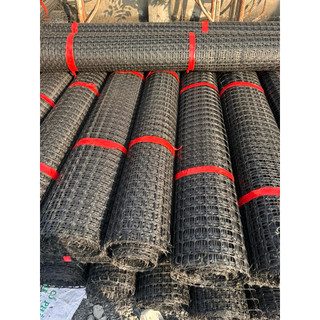 lưới nhựa nguyên sinh. cao 1m5 dài 50m. lưới nhựa dẻo làm rào vườn-(ô 3,5cm) lưới quây chuồng gà-lưới mỏng nặng 9,5kg