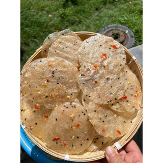 bánh phồng cay mặn tỏi ớt vừa ăn ( bánh phồng phú yên )