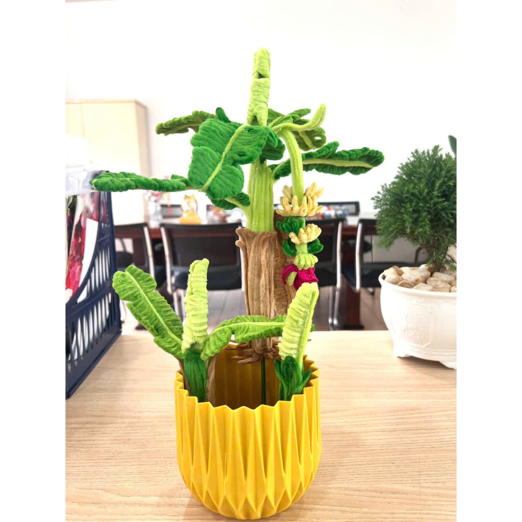 Cây chuối kẽm nhung handmade thích hợp làm tiểu cảnh, trang trí, làm quà tặng 8/3