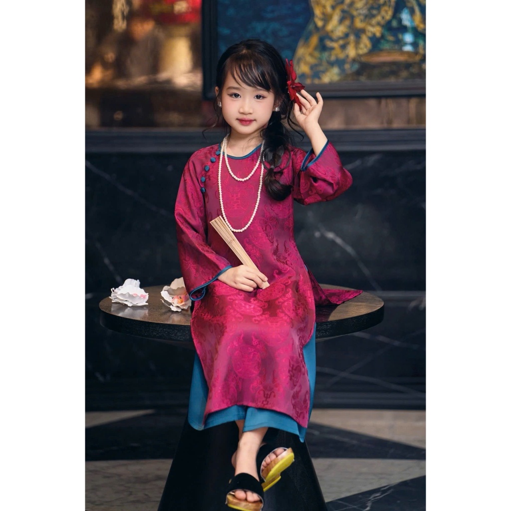 Set áo dài cho bé từ 1 đến 12 tuổi cổ tròn phối viền đính cúc kèm quần dài lụa mặc lễ tết sinh nhật đáng yêu T1592G