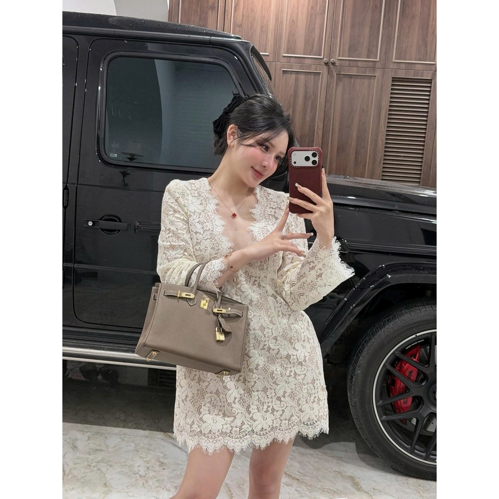 ZIMM STORE-Đầm Ren Trắng Dài Tay Thiết Kế Sang Trọng Quý Cô
