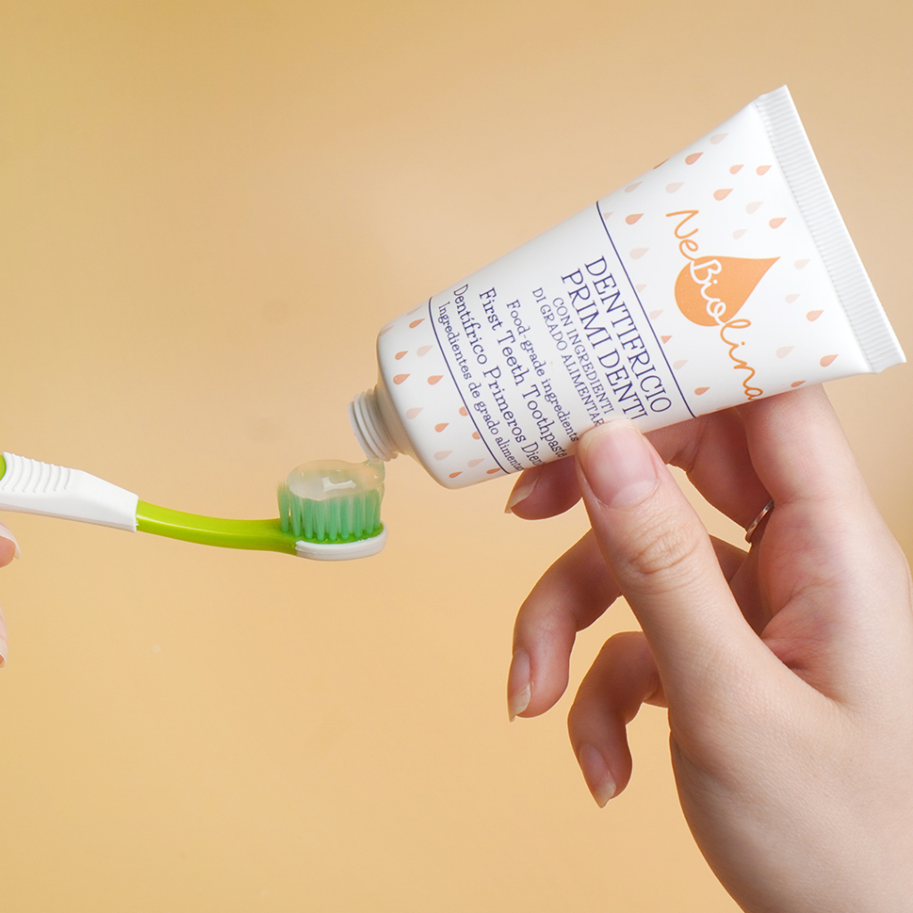 Kem đánh răng cho bé chiết xuất Yến mạch hữu cơ NeBiolina nuốt được 50g
