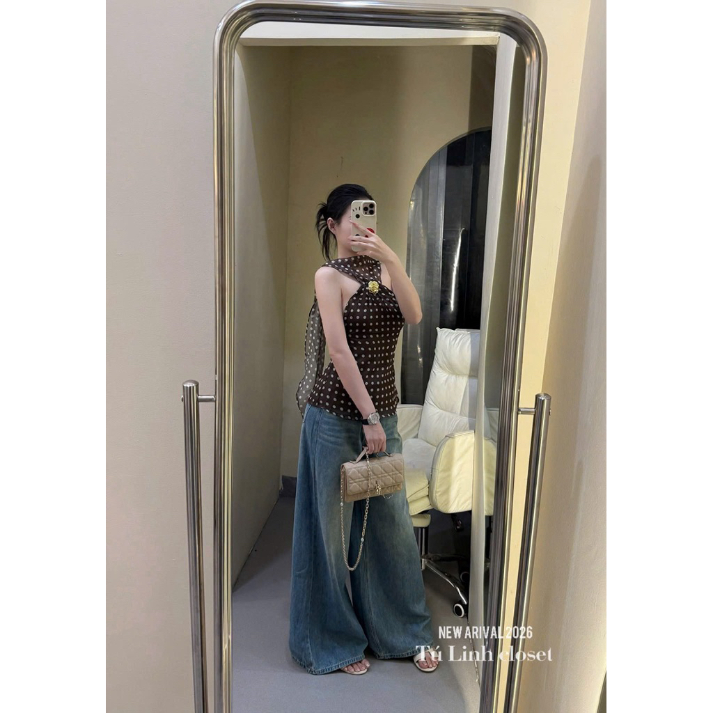 Áo yếm tơ chấm bi kèm tag cài ngực xinh