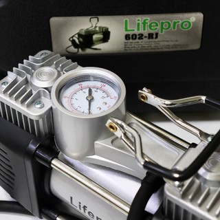 Máy bơm lốp ôtô Lifepro L602-RJ bơm nhanh, khoẻ, màn hình cơ, hộp phụ kiện vá lốp-BH 2 năm đổi mới | Phụ kiện ô tô ADG