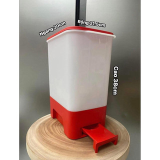 Thùng Gạo Rice Dispender 10kg Tupperware màu đỏ mới năm 2026