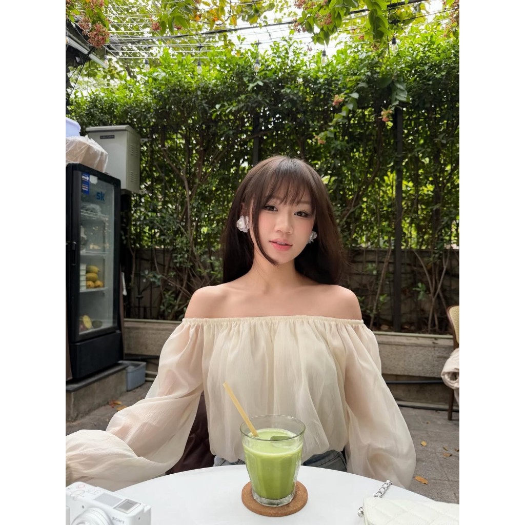 | LYN WEAR | (HOẢ TỐC) Áo Trễ Vai Tay Phồng Nữ Croptop Dáng Bí xuyên thấu nhẹ Mặc Tết, Đi Chơi, Đi Tiệc Nhẹ