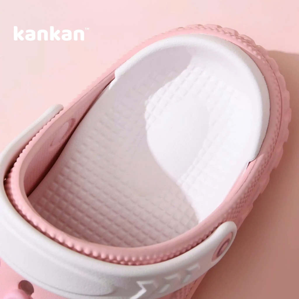 Sục Cho Bé Gái KanKanStore Dép Sục Có Quai Tặng Kèm Sticker Nổi KA133