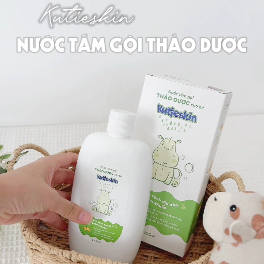 Combo 2 Nước tắm gội thảo dược cho bé 500ml