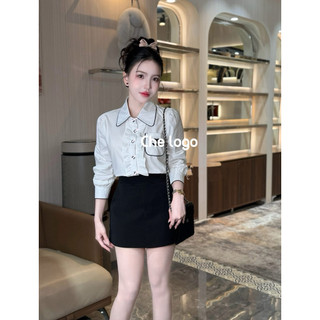 Áo sơ mi thô cổ nhọn viền đen cúc chữ túi thêu cao cấp #2609