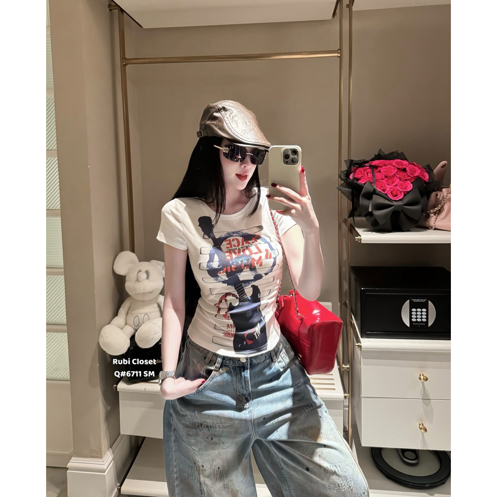 Quần jeans suông cào loang