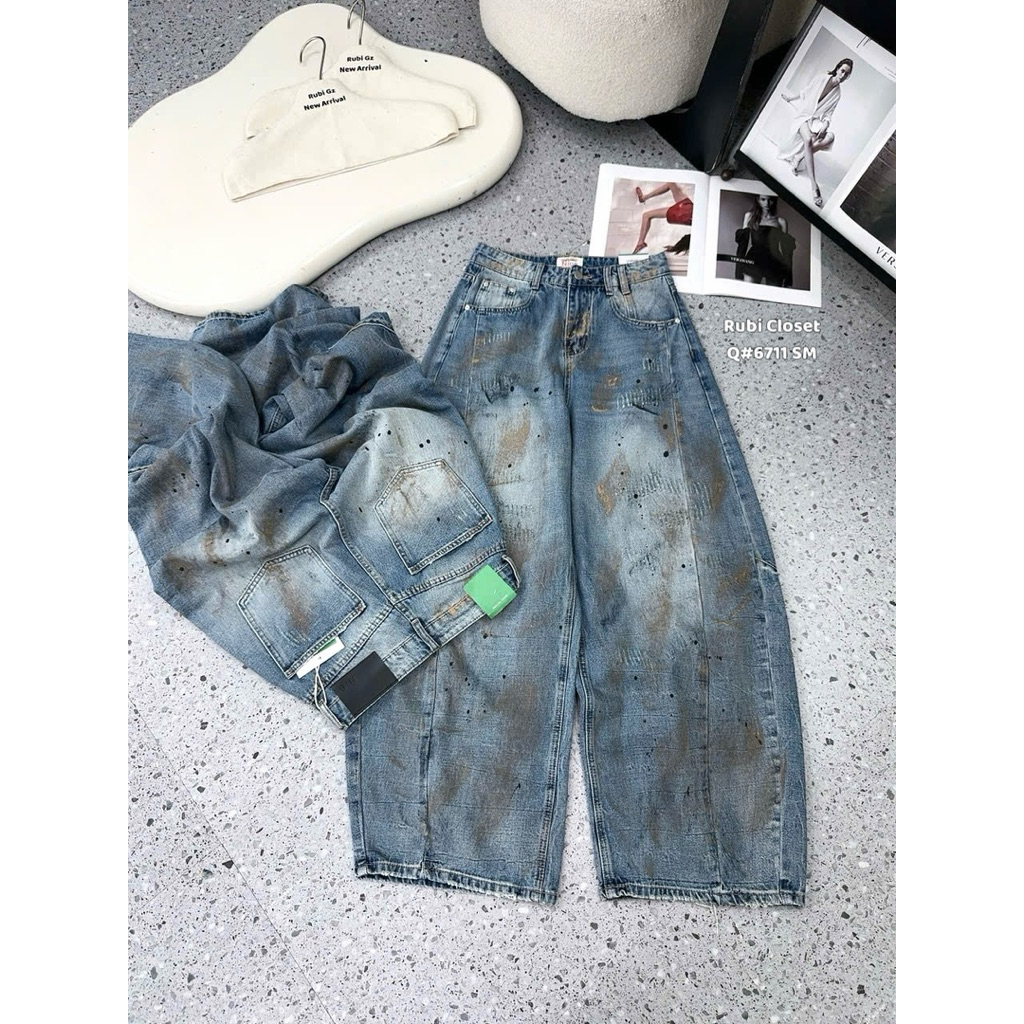 Quần jeans suông cào loang