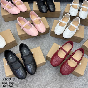 Giày bệt búp bê trần trám quai ngọc