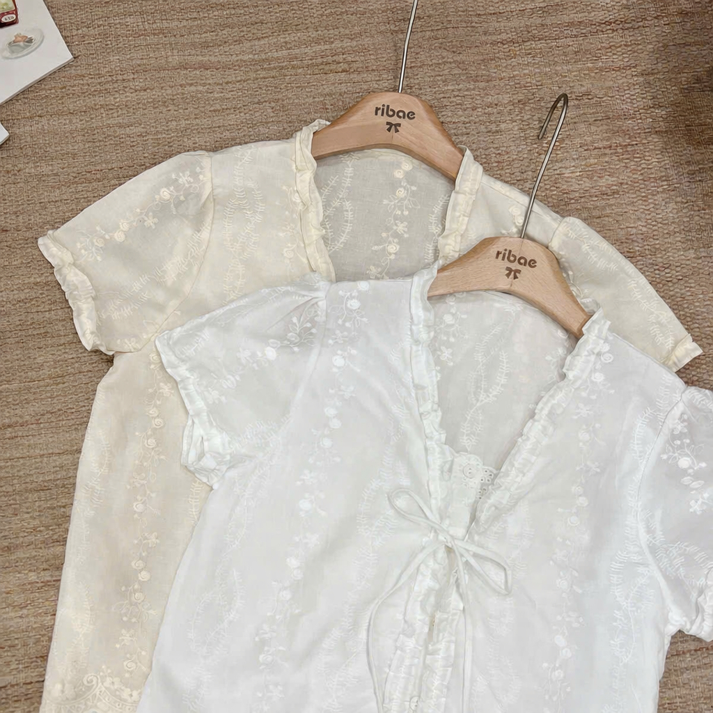 Áo liền buộc dây nơ, áo kiểu xinh xắn thêu hoa nhẹ nhàng LALA A95