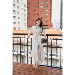 SWANLAKE | Váy Đầm Nữ Maxi Suông Cổ Trụ Cài Nút Cotton Phối Ren Dây Thắt Eo Tay Lỡ Công Sở D12821