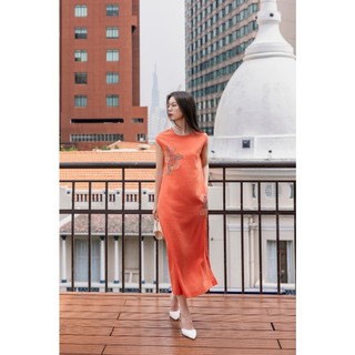 SWANLAKE | Váy Đầm Nữ Suông Sát Nách Cổ Tròn Vải Linen Thêu Hoa Cao Cấp Xẻ Tà Thanh Lịch D13502