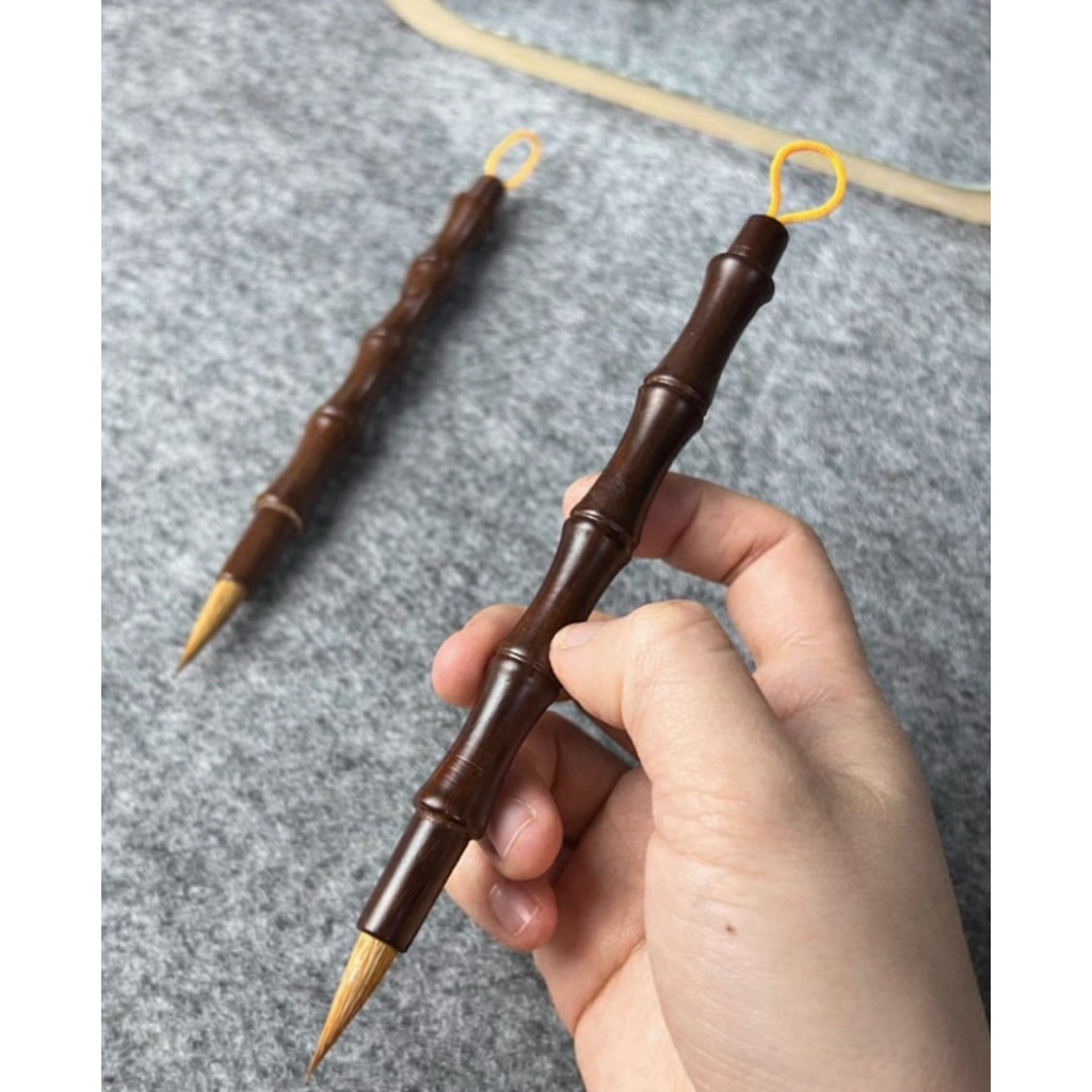 Bút lông  tiểu lang hào viết chữ chữ thư pháp xuất phong 2cm, khẩu kính 0.55cm
