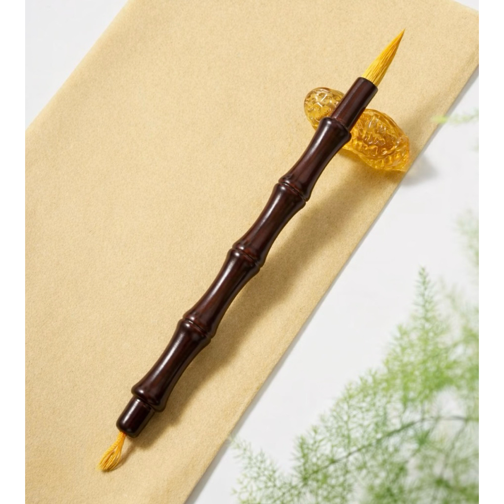 Bút lông  tiểu lang hào viết chữ chữ thư pháp xuất phong 2cm, khẩu kính 0.55cm