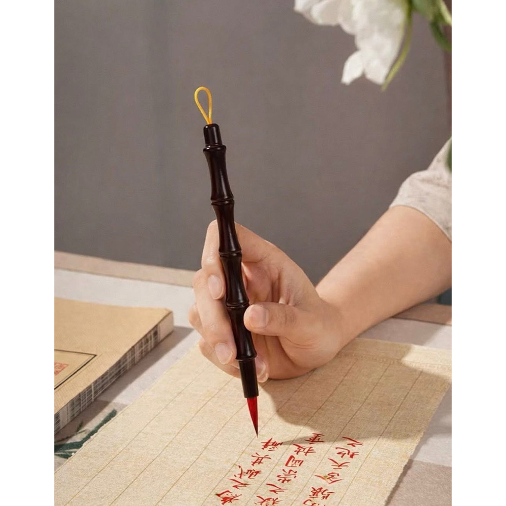 Bút lông  tiểu lang hào viết chữ chữ thư pháp xuất phong 2cm, khẩu kính 0.55cm