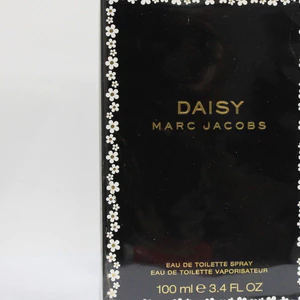 Nước Hoa Nữ Marc Jacobs Daisy 100ml