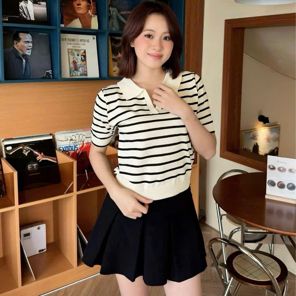 Áo len mtg ngắn tay cổ V phối kẻ A113