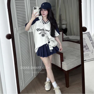Sét Áo Cổ Tim In Chữ Bad Mix Kèm Chân Váy Xếp Ly Chất Umi Hàn Xịn Đẹp Mặc Đi Chơi Sang Chảnh