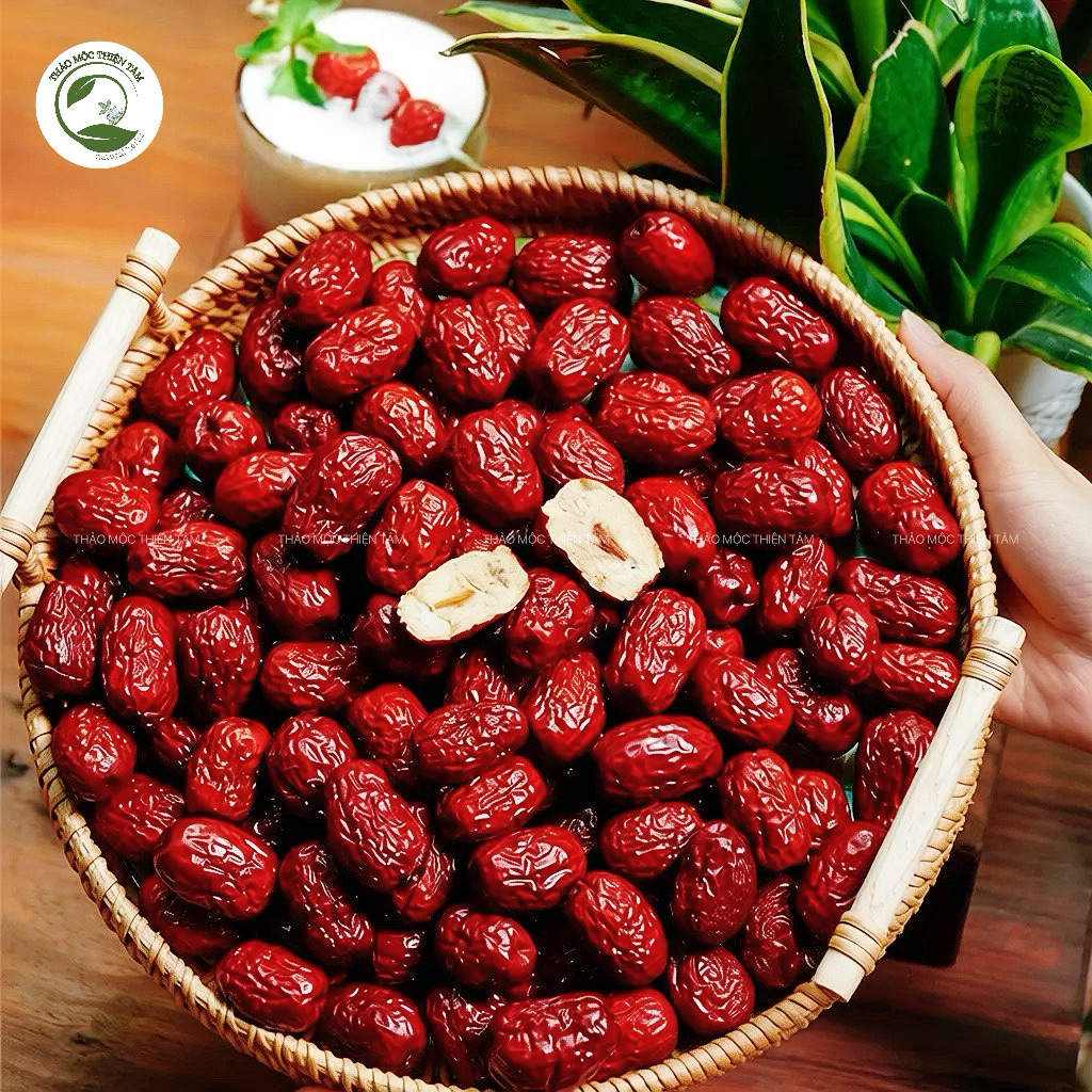 Táo đỏ nguyên quả size 18-20 hàng tuyển quả to thịt dày giúp bồi bổ khí huyết, ngủ ngon - Thảo Mộc Thiện Tâm