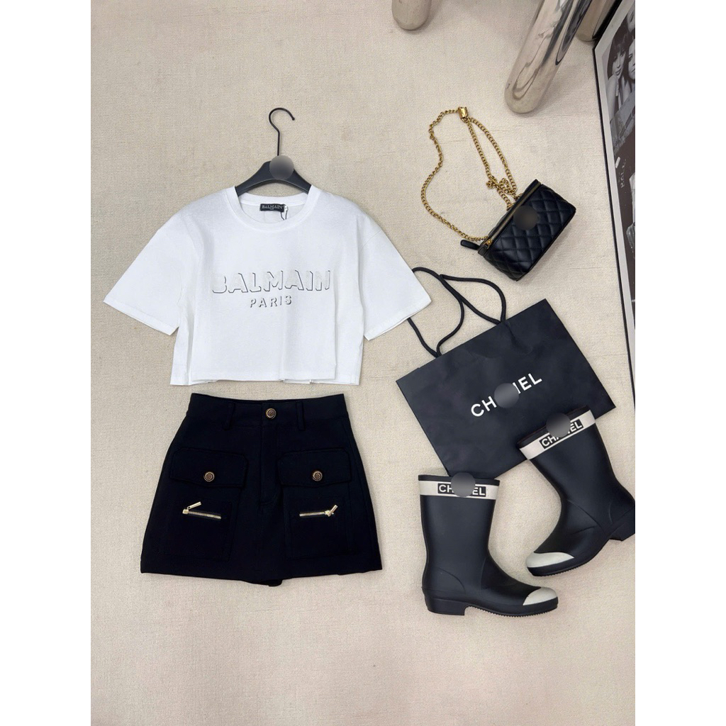 Áo thun croptop BM xanh coban trắng đen