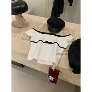 𝐏𝐡𝐢𝐞𝐧 𝐖𝐆𝐖𝐄 | (Sẵn) w8897 Áo Thun Trễ Vai Form Ôm Ngắn Viền Nơ Đen