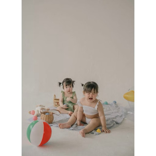 Set đồ bơi 2 mảnh cho bé gái màu trắng