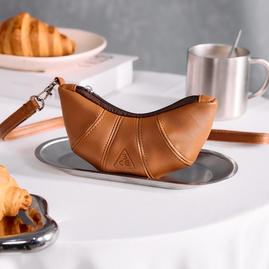 (GWP) 3CE Túi Hình Bánh Croissant