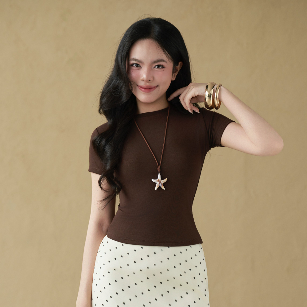 Áo thun nữ form ôm Basics Miều Est.2013 chất thun cotton 4 chiều co giãn