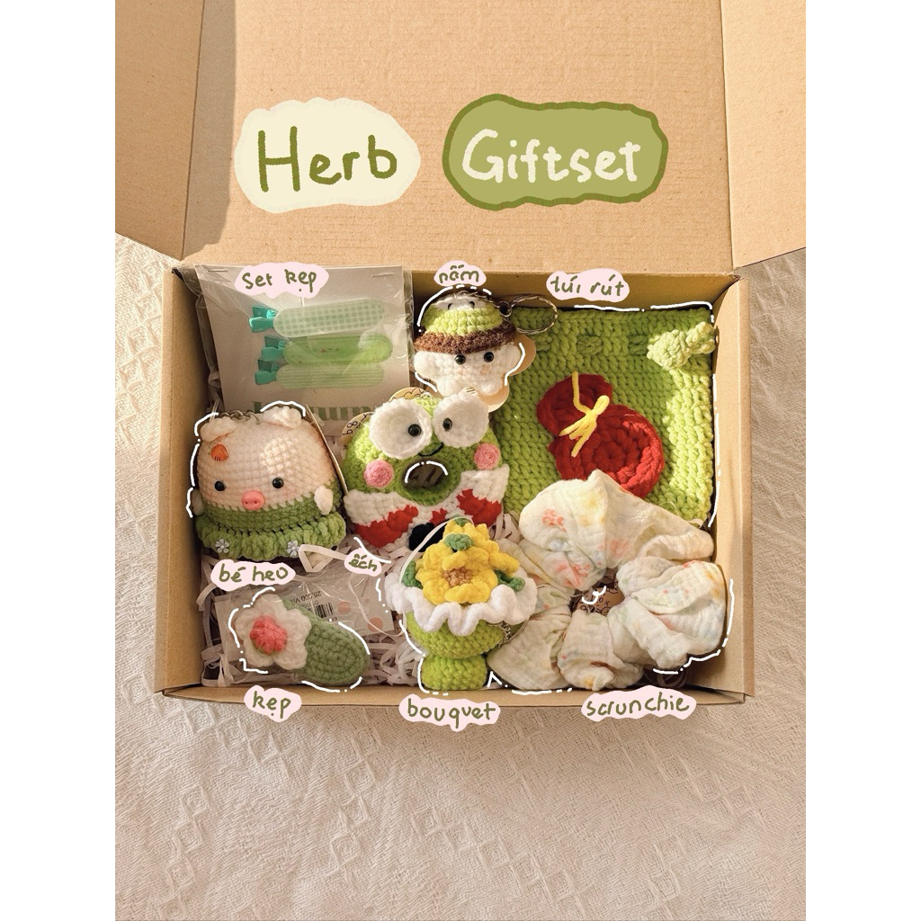 Set Quà Mix Handmade Bằng Len Móc Khoá Ví Chậu Hoa Tổng Hợp Đáng Yêu Noel Giáng Sinh